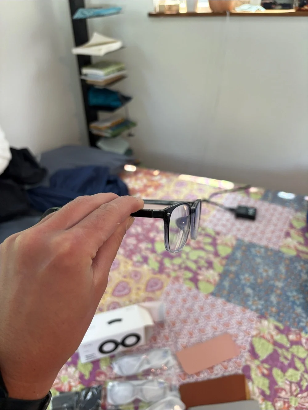 BRAND NEW 4 Reading Glasses +1.5 with anti light and cases